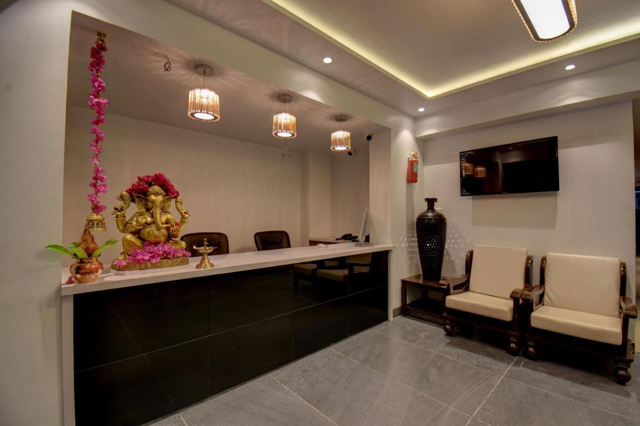Elite Hotel Lonavla Zewnętrze zdjęcie