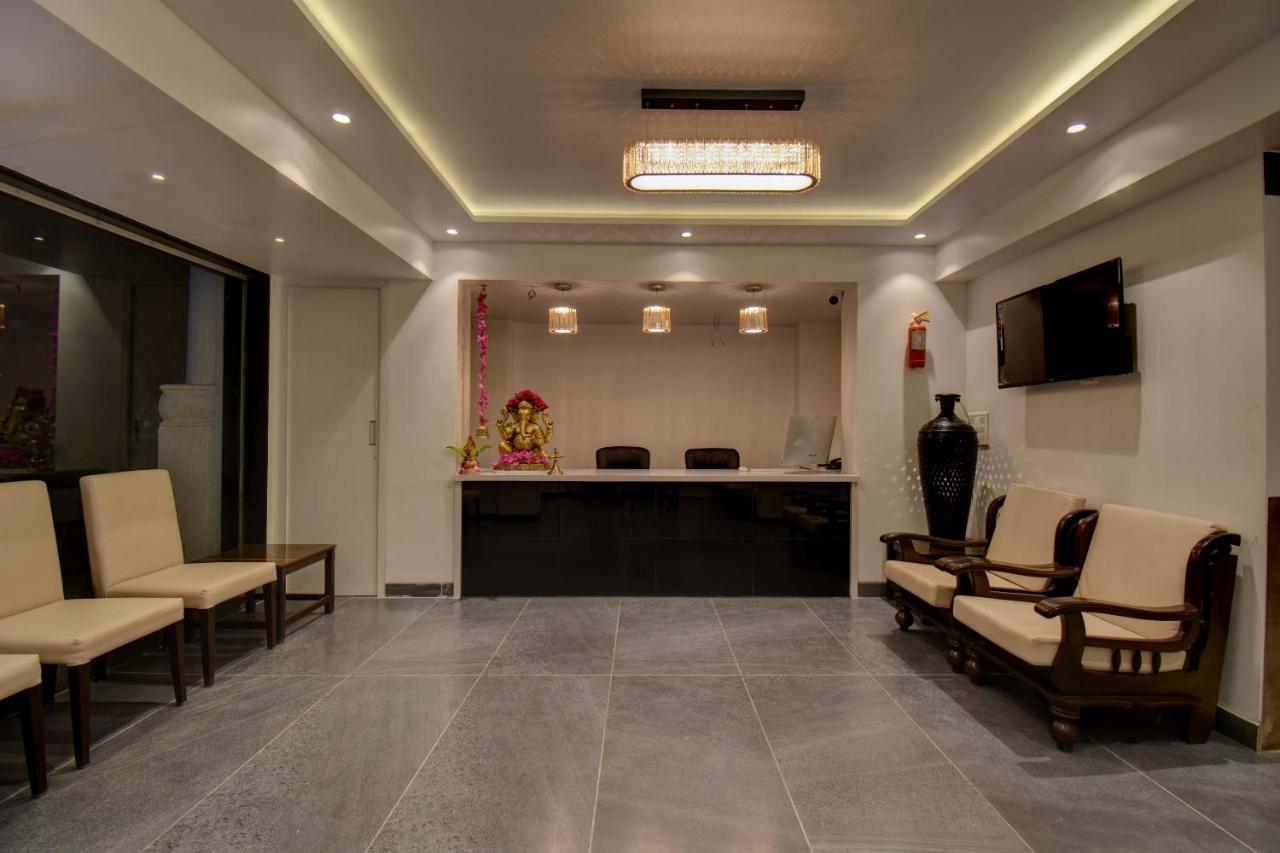 Elite Hotel Lonavla Zewnętrze zdjęcie