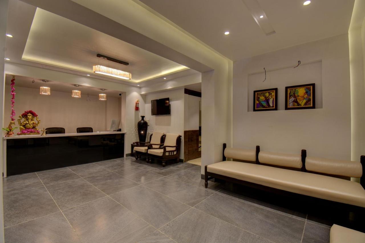 Elite Hotel Lonavla Zewnętrze zdjęcie