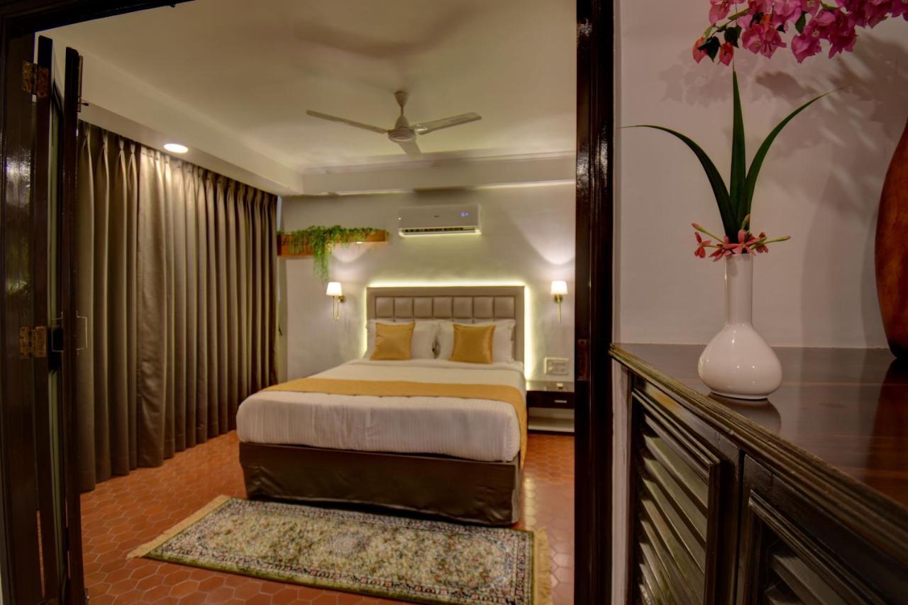Elite Hotel Lonavla Zewnętrze zdjęcie
