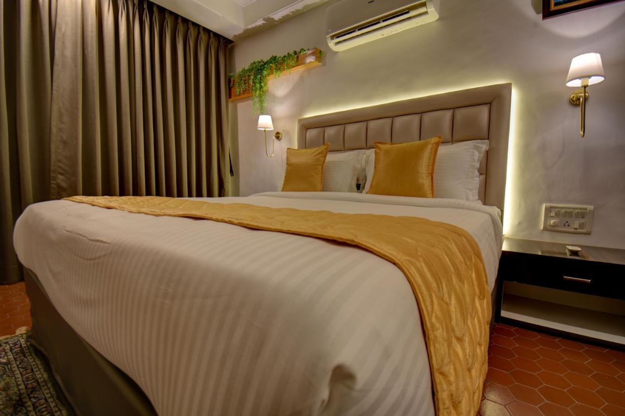 Elite Hotel Lonavla Zewnętrze zdjęcie
