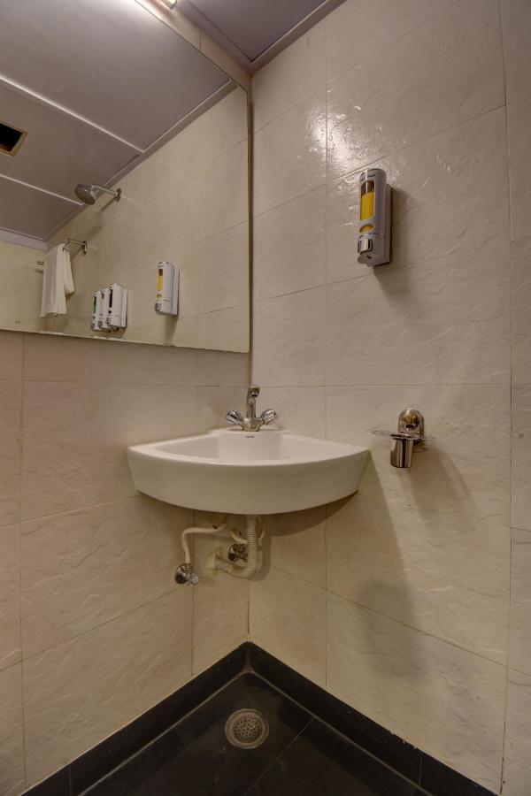 Elite Hotel Lonavla Zewnętrze zdjęcie